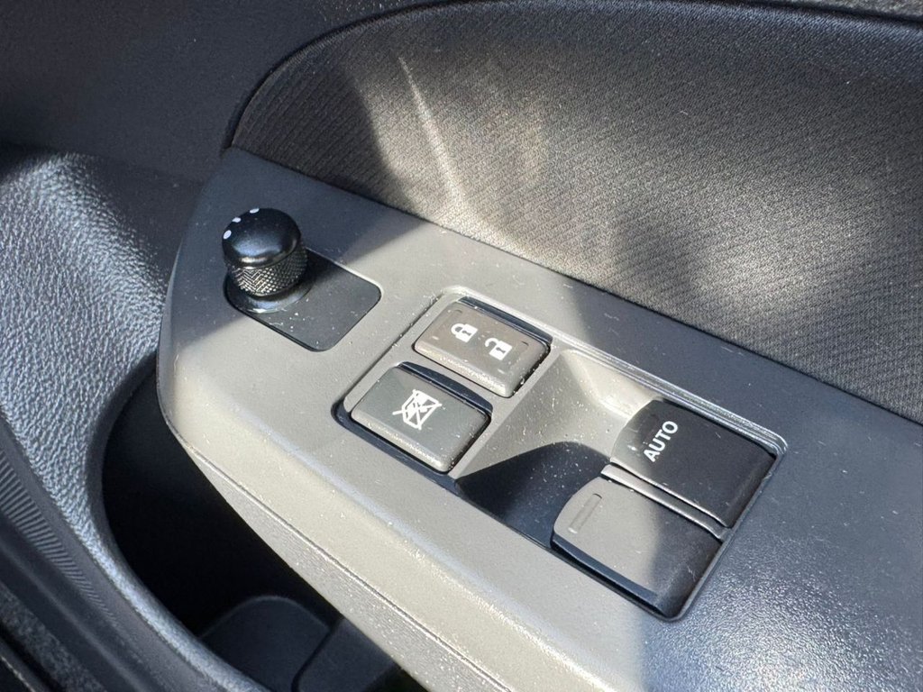 Used Suzuki Swift 2013 for sale - 76927580: Photo 29