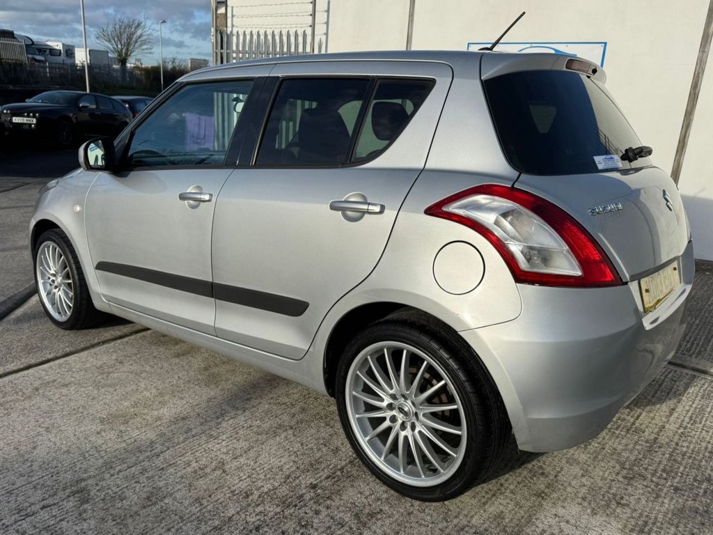 Used Suzuki Swift 2013 for sale - 76927580: Photo 3