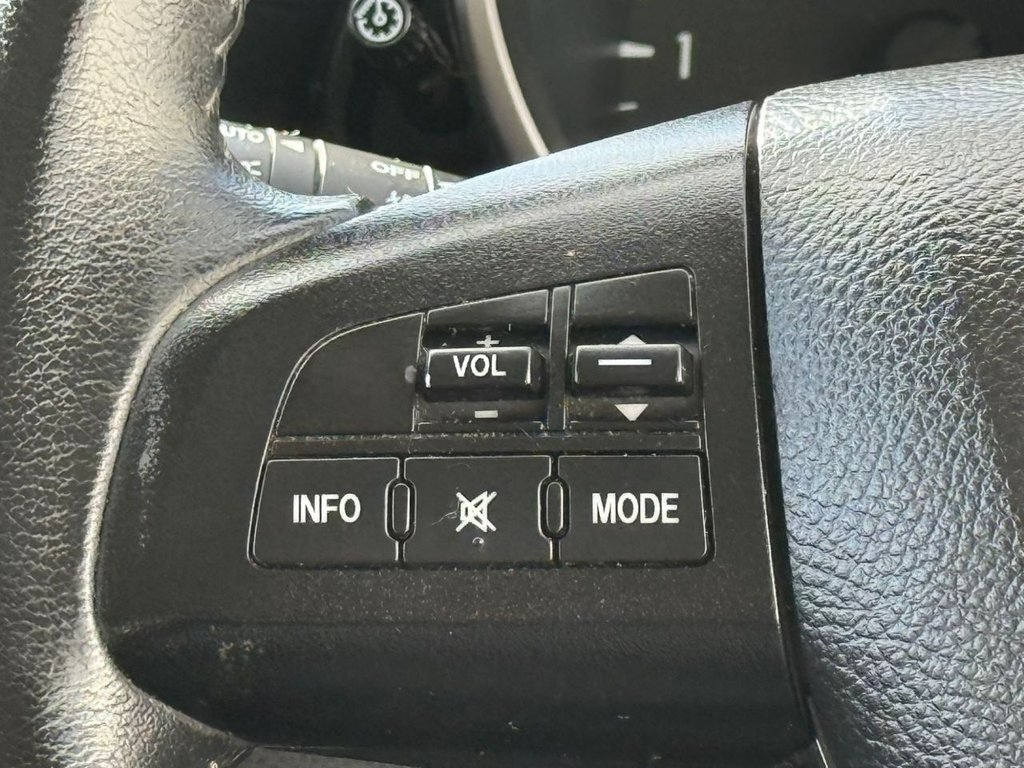 Used Mazda Mazda5 2015 for sale - 76291878: Photo 25