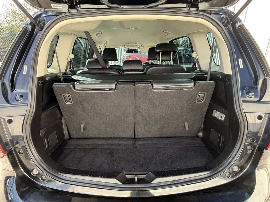 Used Mazda Mazda5 2015 for sale - 76291878: Photo 8