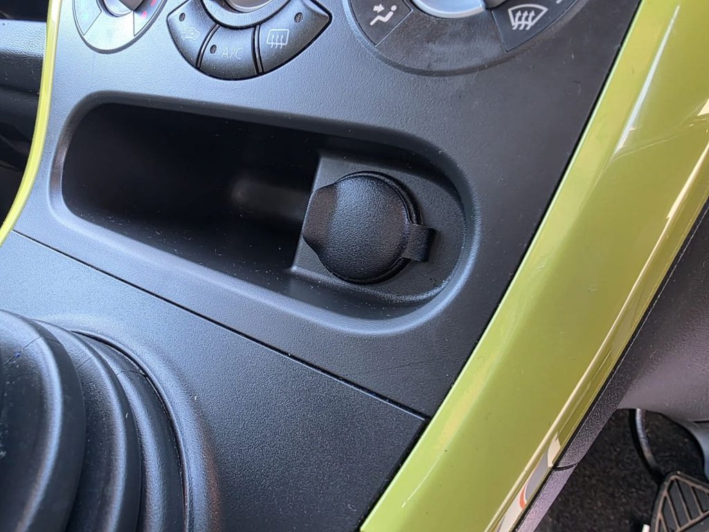 Used Vauxhall Agila 2012 for sale - 76820950: Photo 31