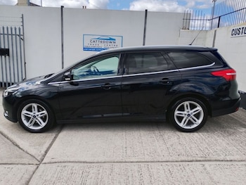 Used Ford Focus 2015 for sale - 79450437: Photo