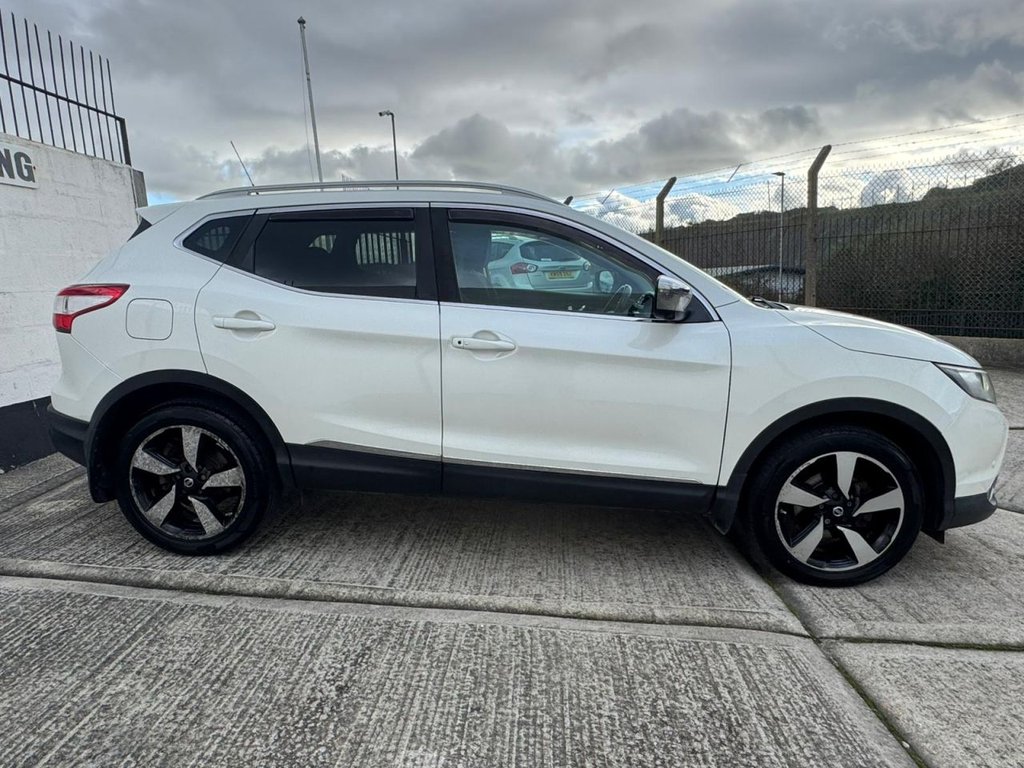 Used Nissan Qashqai 2015 for sale - 76617557: Photo 13