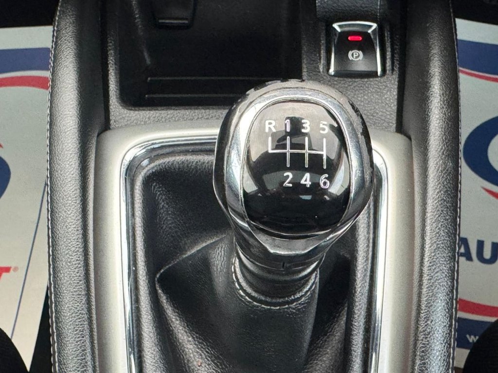 Used Nissan Qashqai 2015 for sale - 76617557: Photo 33