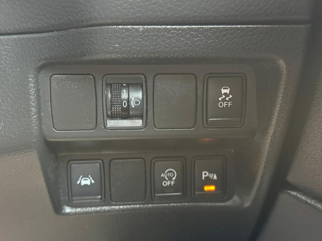 Used Nissan Qashqai 2015 for sale - 76617557: Photo 39