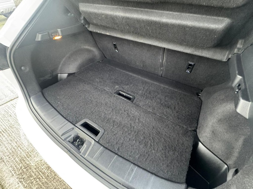 Used Nissan Qashqai 2015 for sale - 76617557: Photo 8