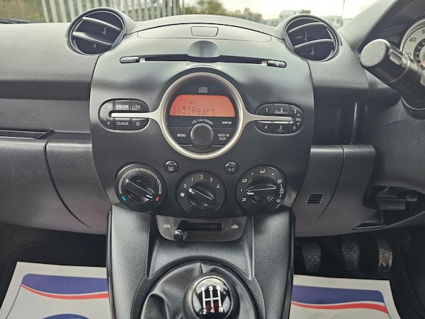 Used Mazda Mazda2 2010 for sale - 74065206: Photo 18