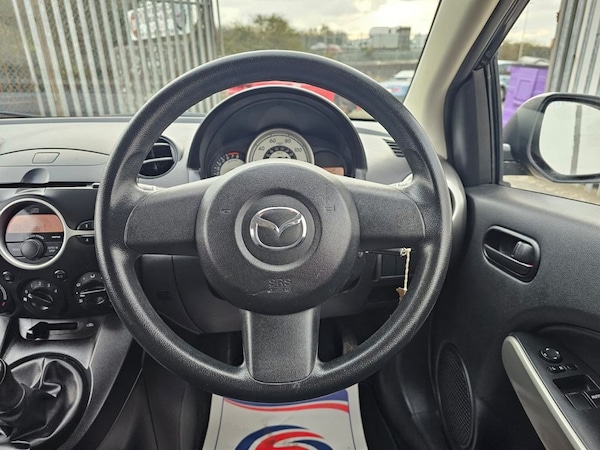 Used Mazda Mazda2 2010 for sale - 74065206: Photo 19