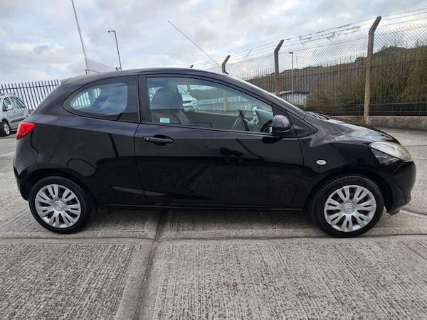 Used Mazda Mazda2 2010 for sale - 74065206: Photo 9