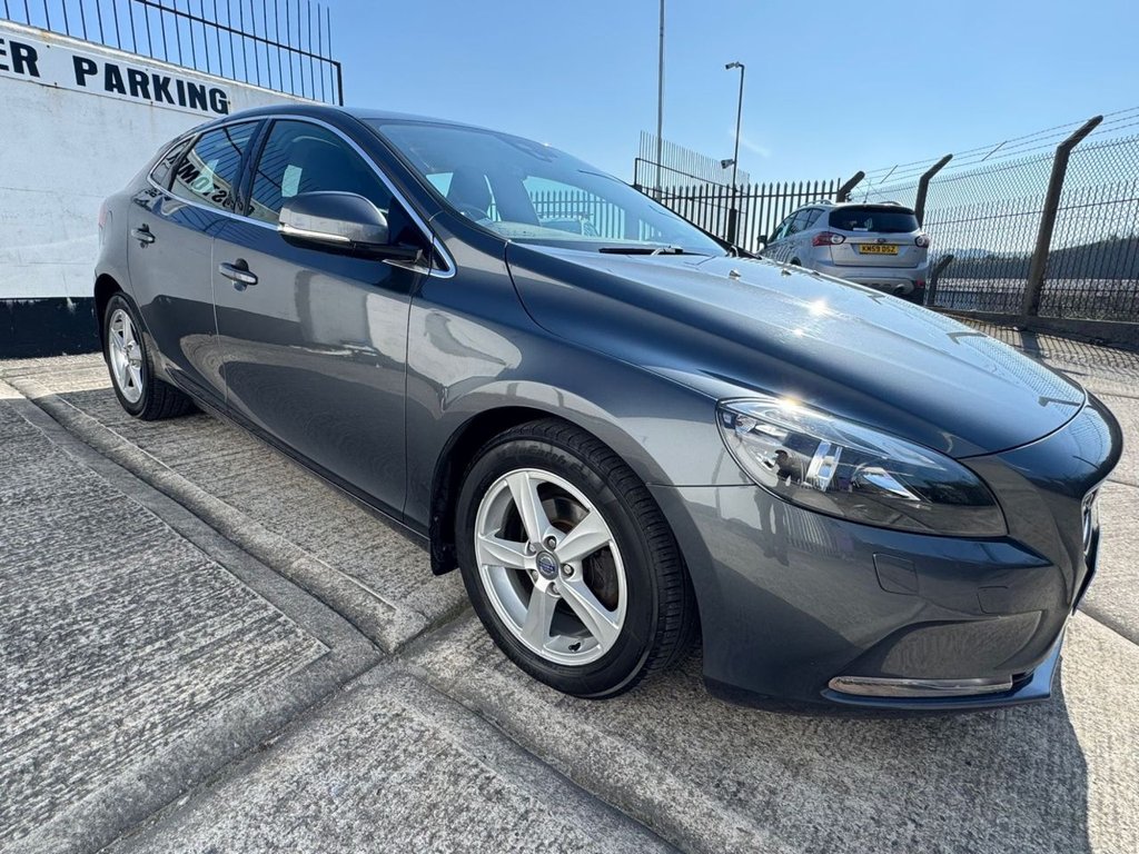 Used Volvo V40 2014 for sale - 77959672: Photo 11