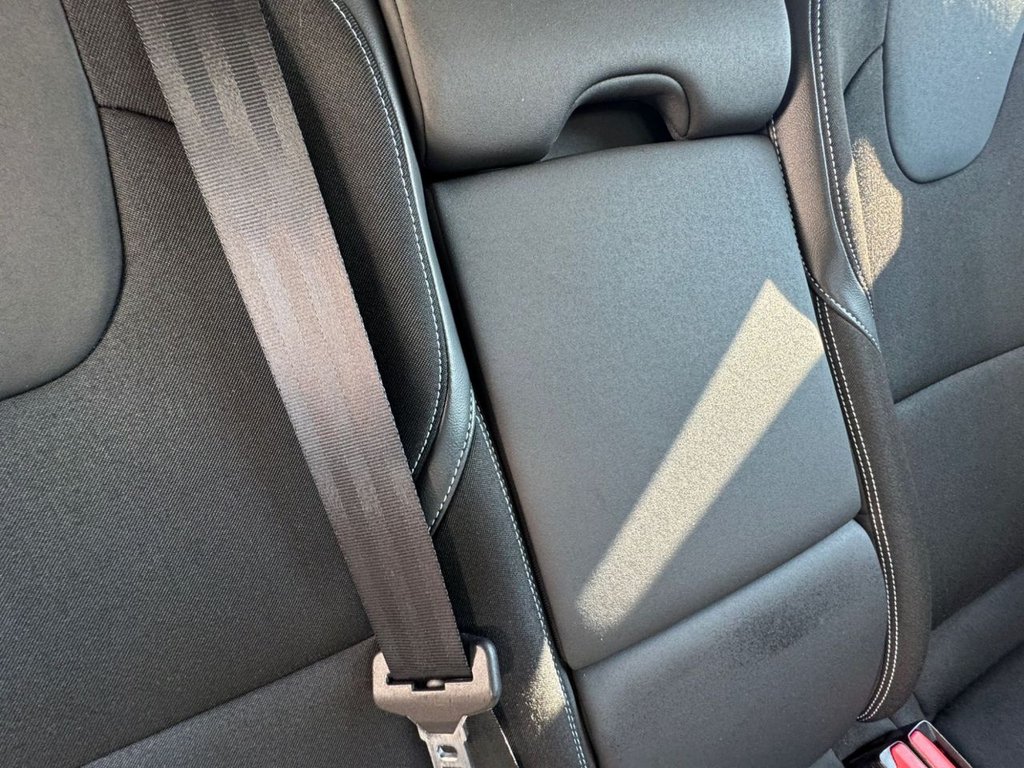 Used Volvo V40 2014 for sale - 77959672: Photo 21