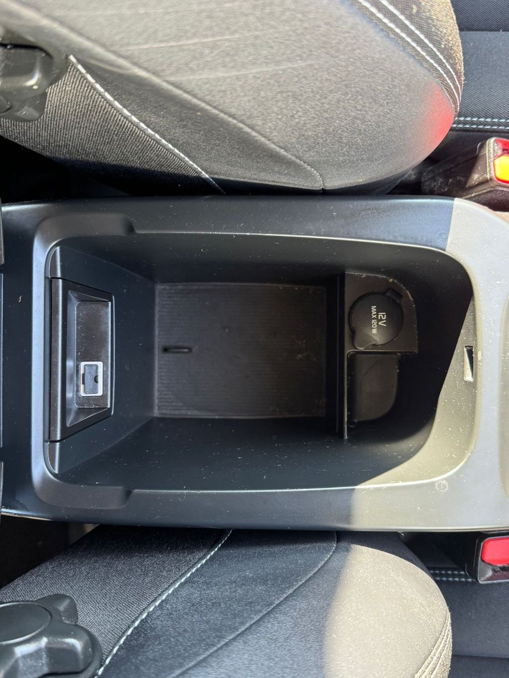 Used Volvo V40 2014 for sale - 77959672: Photo 23