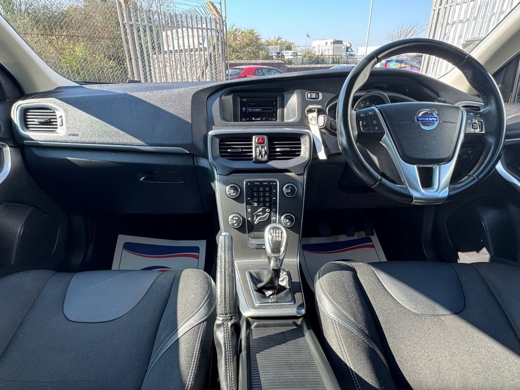 Used Volvo V40 2014 for sale - 77959672: Photo 26