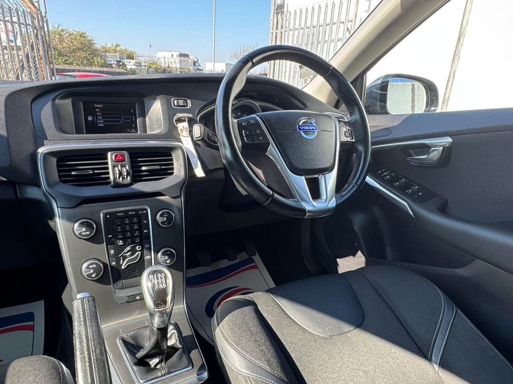 Used Volvo V40 2014 for sale - 77959672: Photo 27