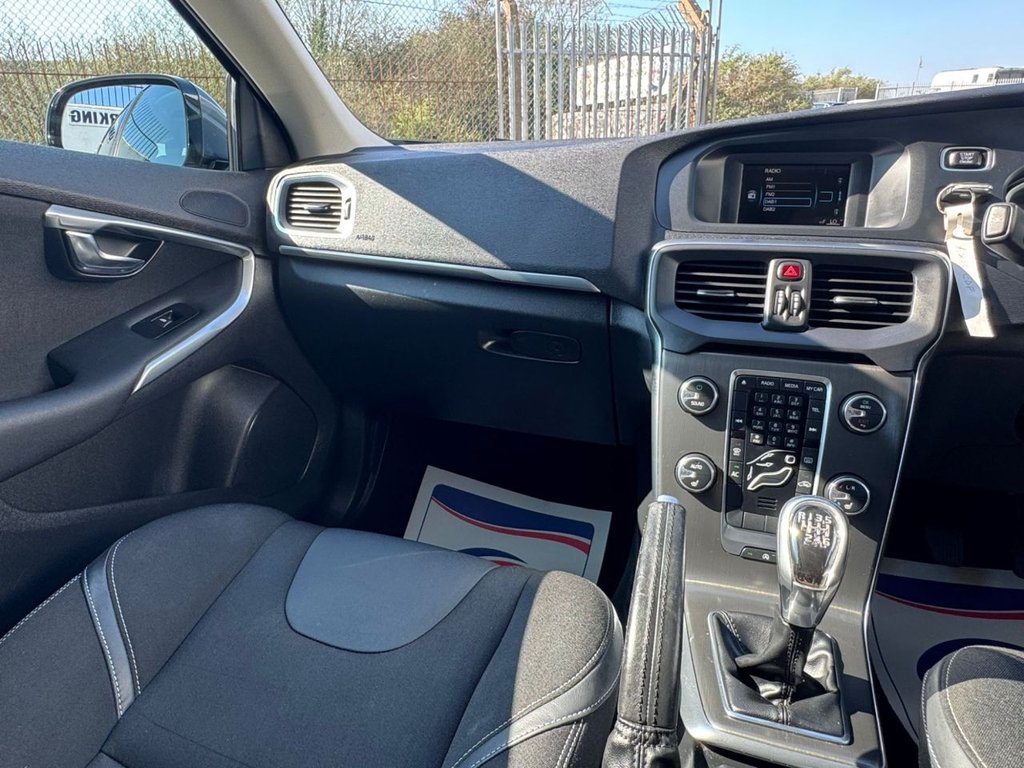 Used Volvo V40 2014 for sale - 77959672: Photo 28