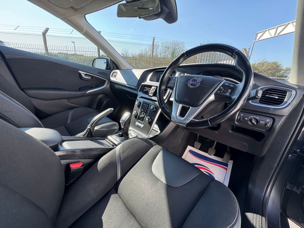 Used Volvo V40 2014 for sale - 77959672: Photo 39