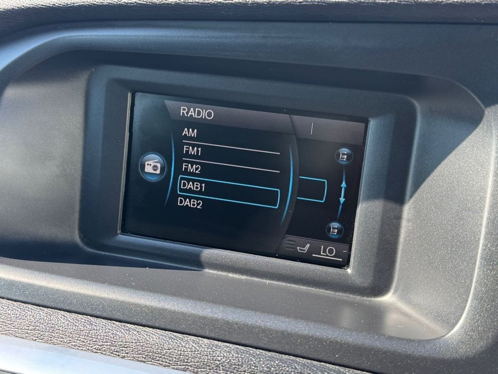 Used Volvo V40 2014 for sale - 77959672: Photo 50