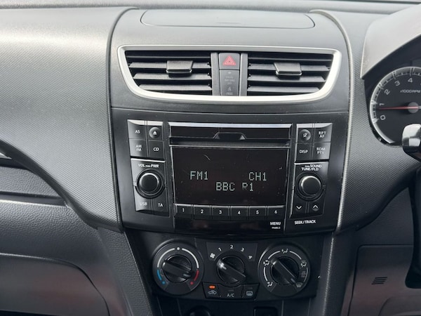 Used Suzuki Swift 2010 for sale - 74486414: Photo 18