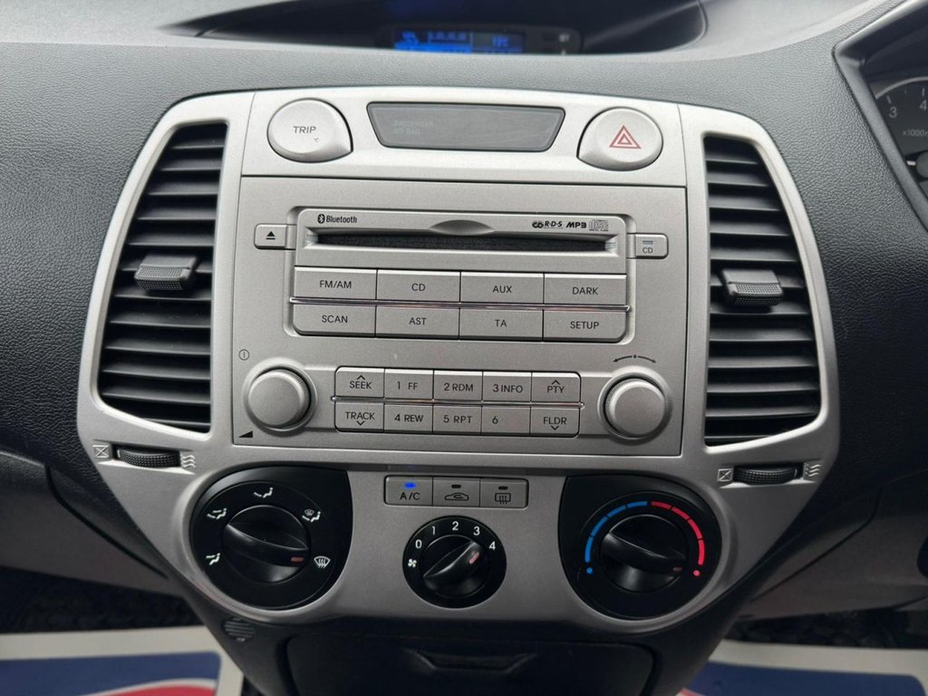 Used Hyundai i20 2011 for sale - 76724540: Photo 24