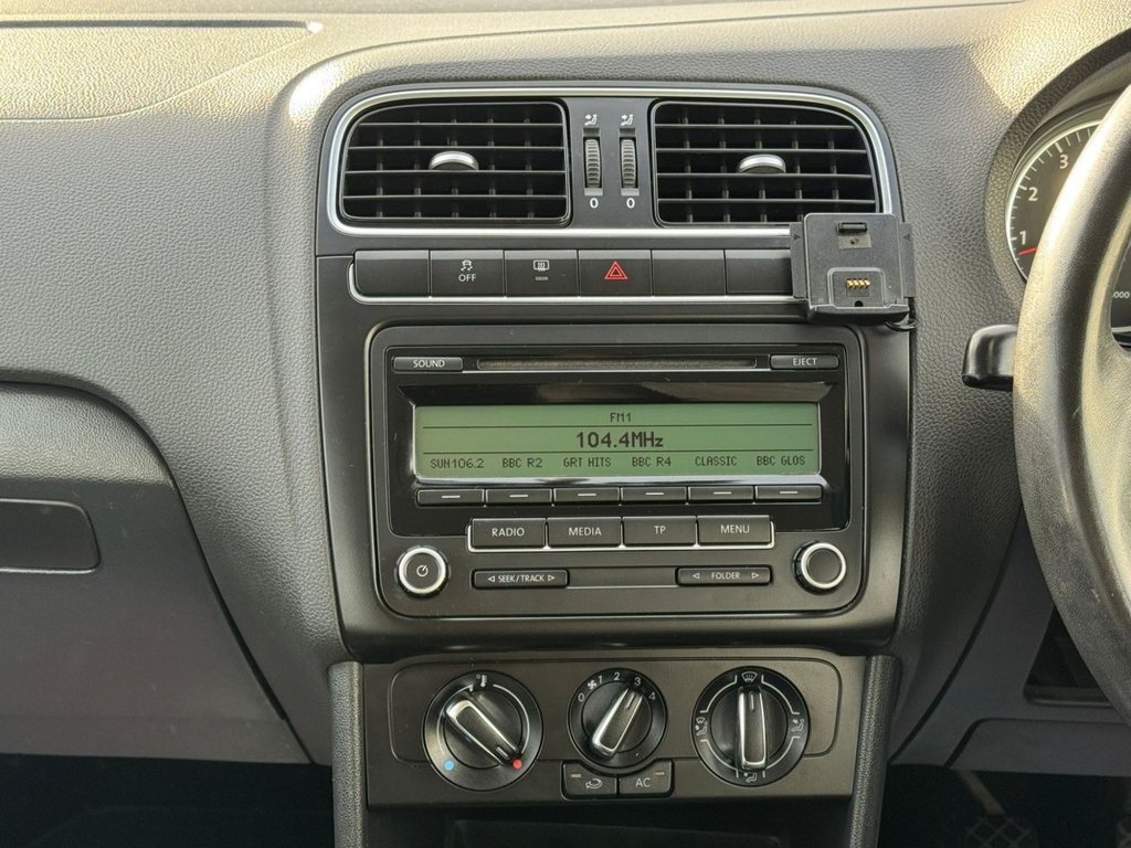 Used Volkswagen Polo 2011 for sale - 76617552: Photo 20