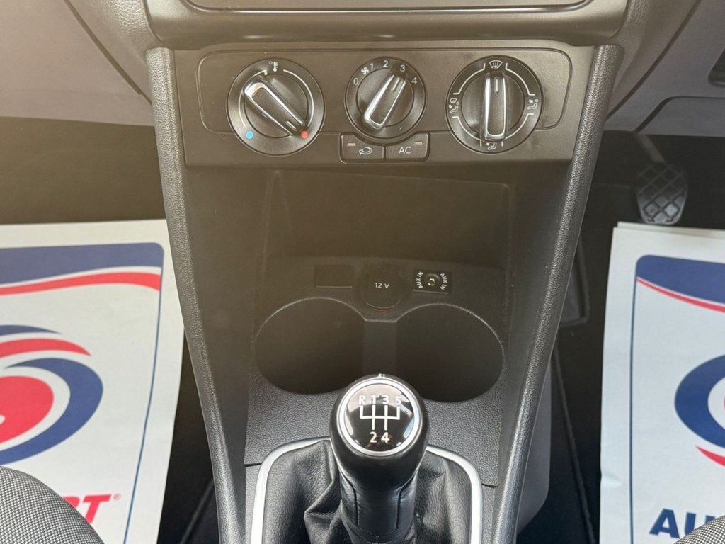 Used Volkswagen Polo 2011 for sale - 76617552: Photo 25