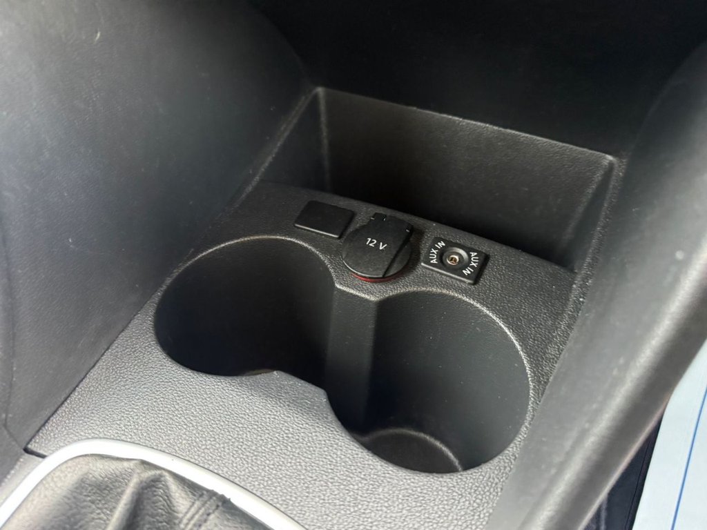 Used Volkswagen Polo 2011 for sale - 76617552: Photo 26