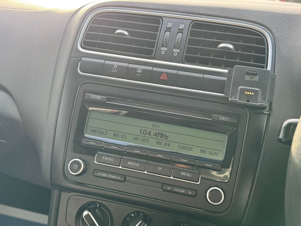 Used Volkswagen Polo 2011 for sale - 76617552: Photo 40