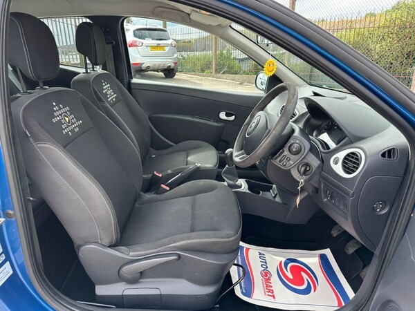 Used Renault Clio 2011 for sale - 75320940: Photo 27