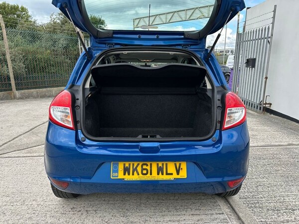 Used Renault Clio 2011 for sale - 75320940: Photo 6