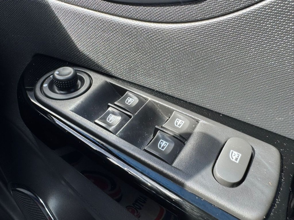 Used Renault Captur 2015 for sale - 78061916: Photo 31