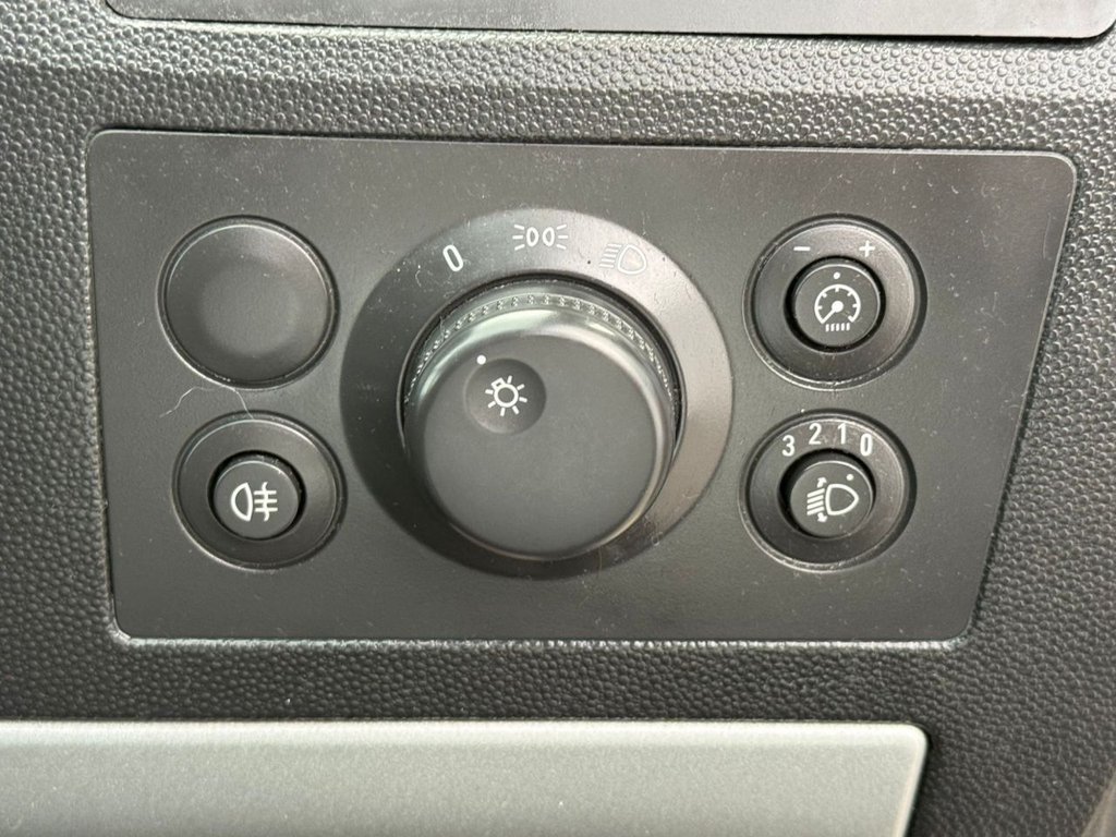 Used Vauxhall Zafira 2011 for sale - 77733980: Photo 32