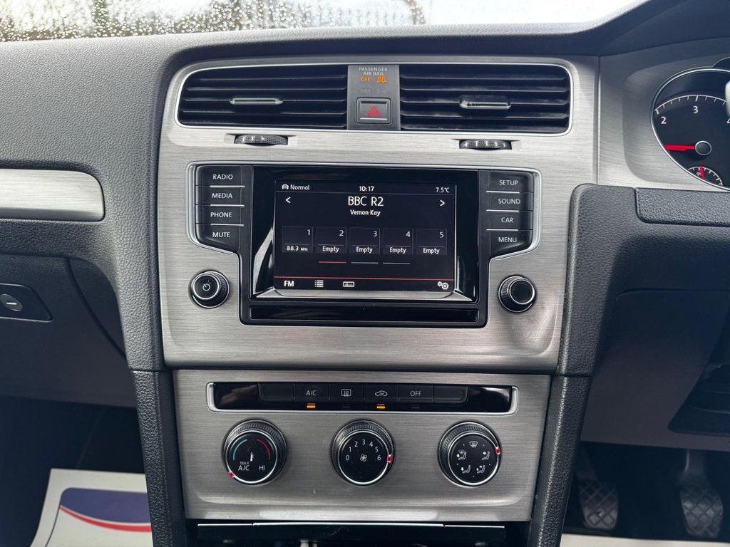 Used Volkswagen Golf 2014 for sale - 77356301: Photo 25