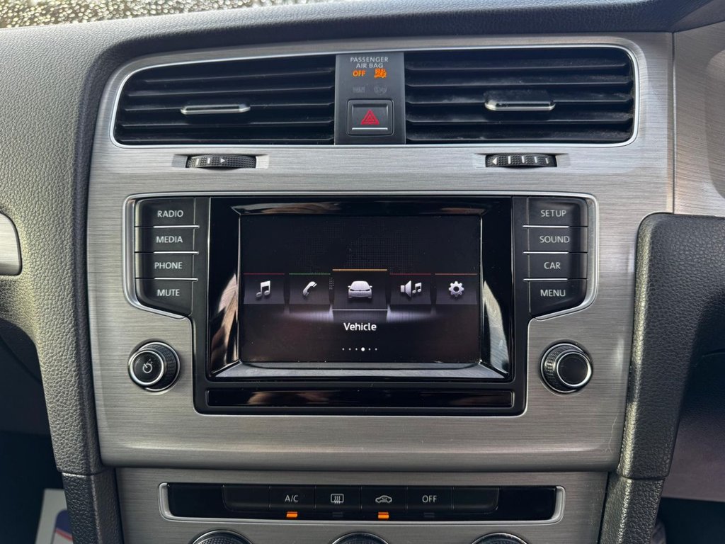 Used Volkswagen Golf 2014 for sale - 77356301: Photo 41