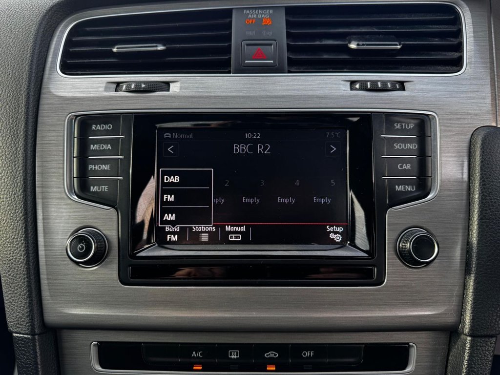 Used Volkswagen Golf 2014 for sale - 77356301: Photo 43