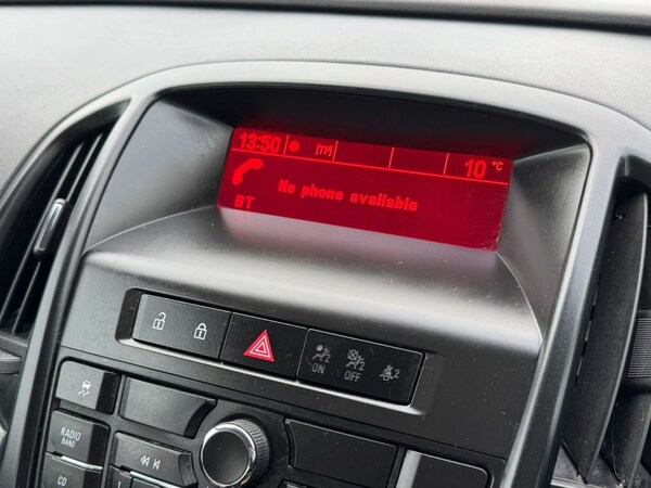 Used Vauxhall Astra 2015 for sale - 73447744: Photo 32
