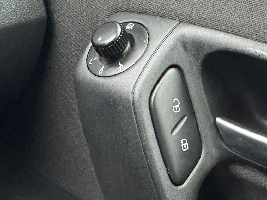 Used Volkswagen Polo 2011 for sale - 76163220: Photo 25