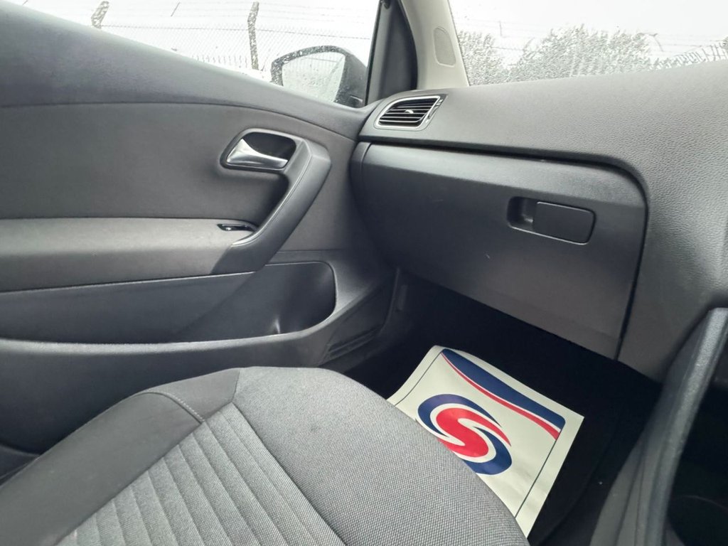 Used Volkswagen Polo 2011 for sale - 76163220: Photo 30