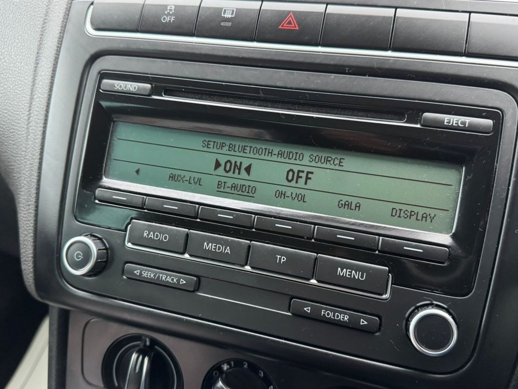 Used Volkswagen Polo 2011 for sale - 76163220: Photo 35