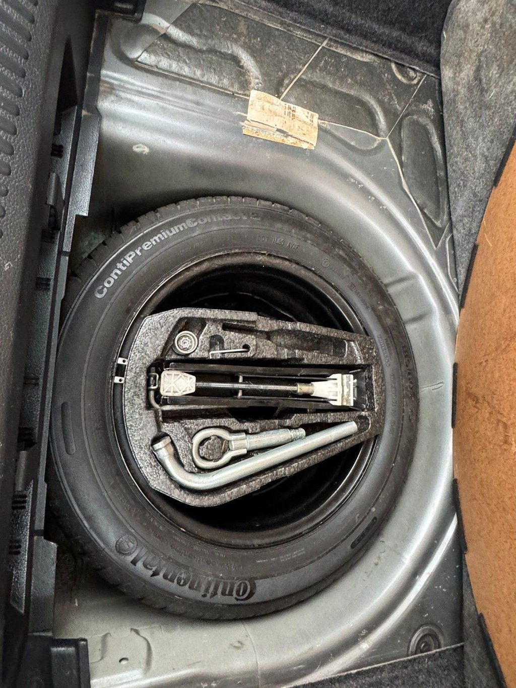 Used Volkswagen Polo 2011 for sale - 76163220: Photo 8