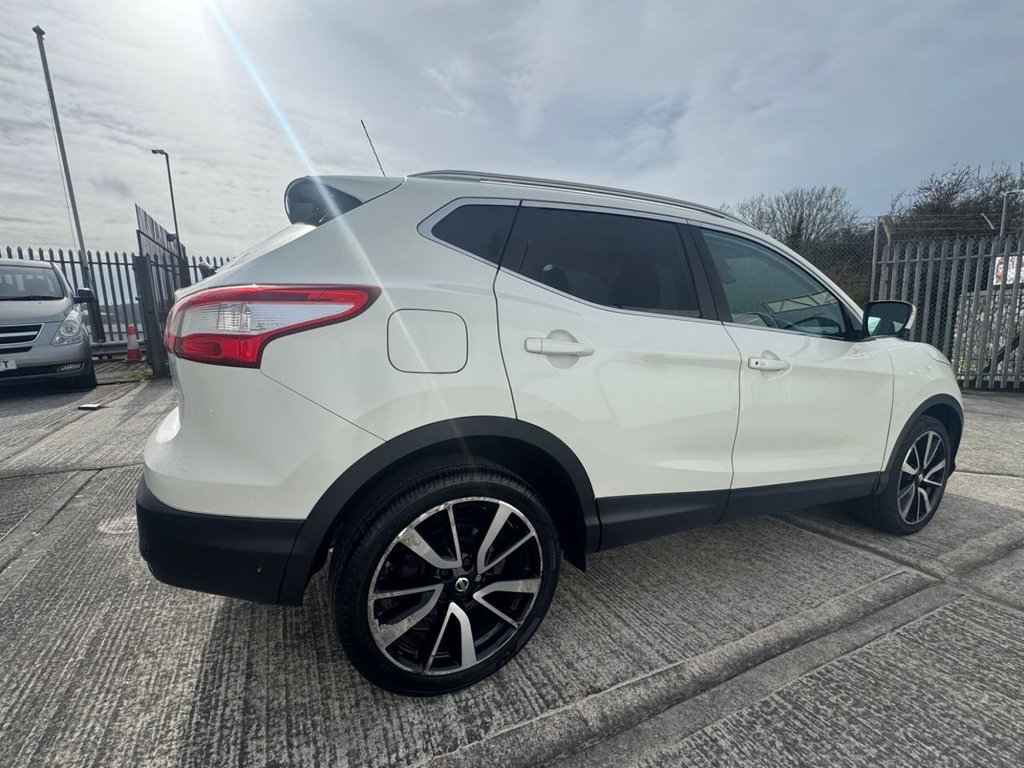 Used Nissan Qashqai 2015 for sale - 77821426: Photo 11