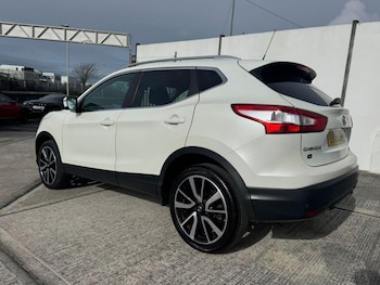 Used Nissan Qashqai 2015 for sale - 77821426: Photo