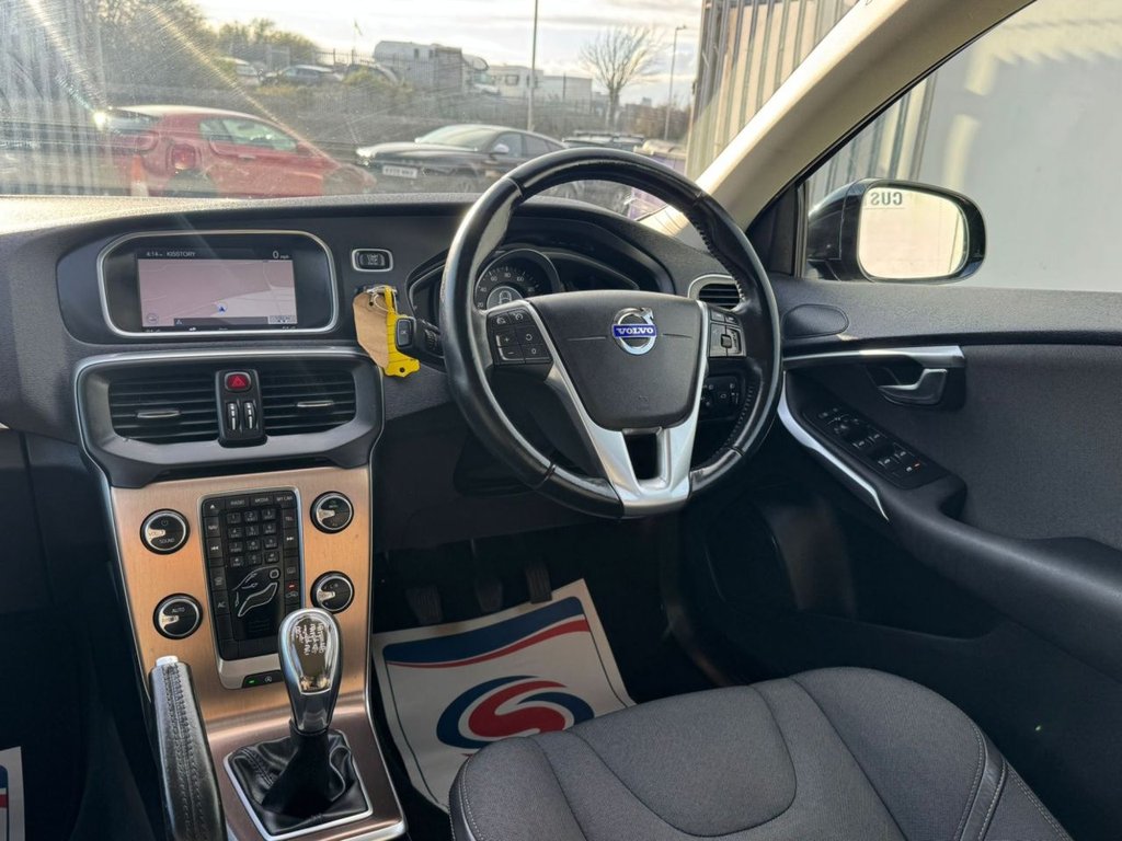 Used Volvo V40 Cross Country 2013 for sale - 77810048: Photo 31