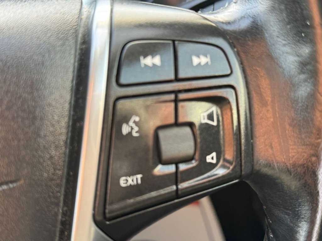 Used Volvo V40 Cross Country 2013 for sale - 77810048: Photo 34