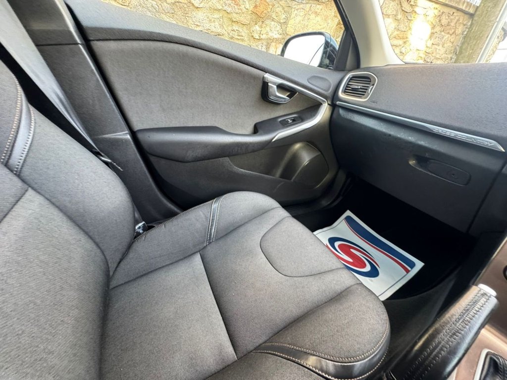 Used Volvo V40 Cross Country 2013 for sale - 77810048: Photo 42