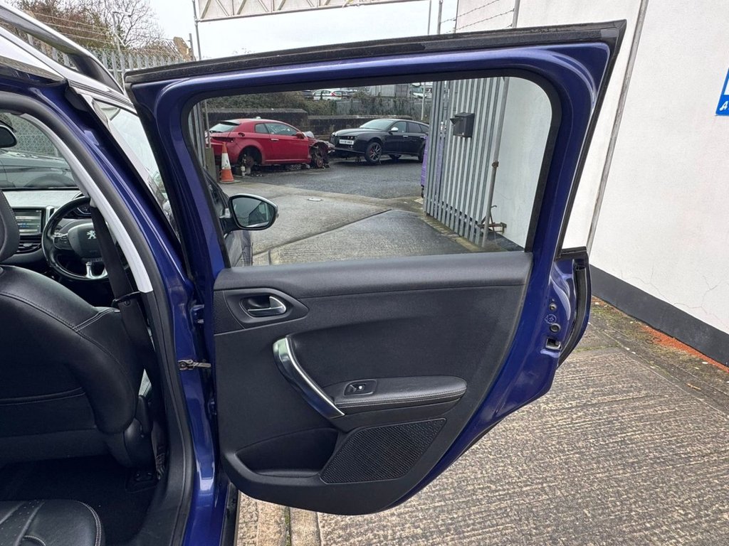 Used Peugeot 2008 2013 for sale - 77525952: Photo 15