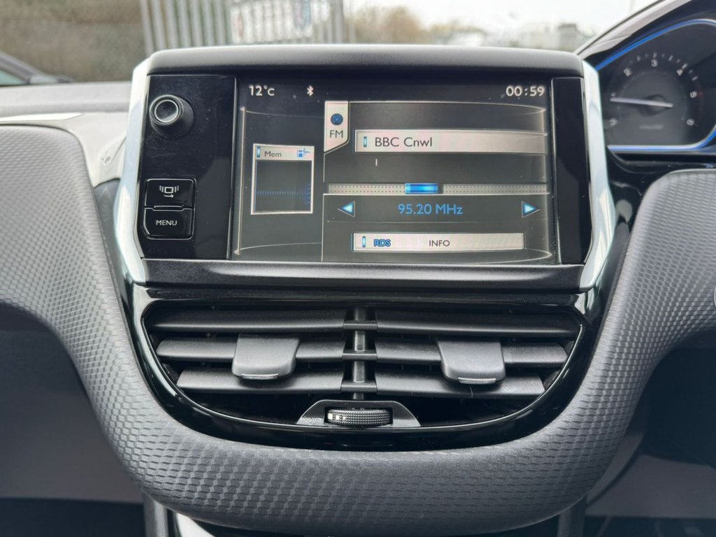 Used Peugeot 2008 2013 for sale - 77525952: Photo 26