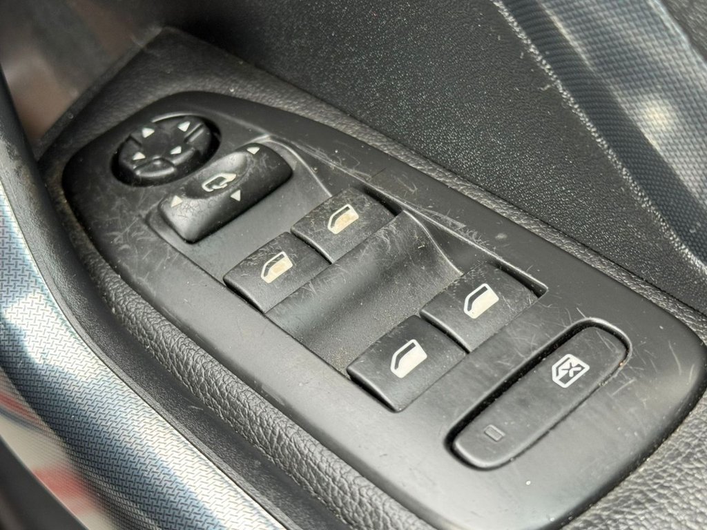 Used Peugeot 2008 2013 for sale - 77525952: Photo 36