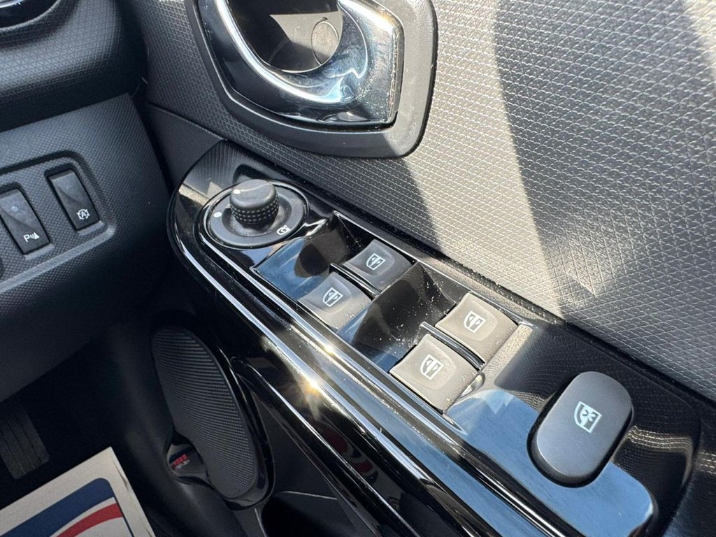 Used Renault Clio 2014 for sale - 77655178: Photo 33