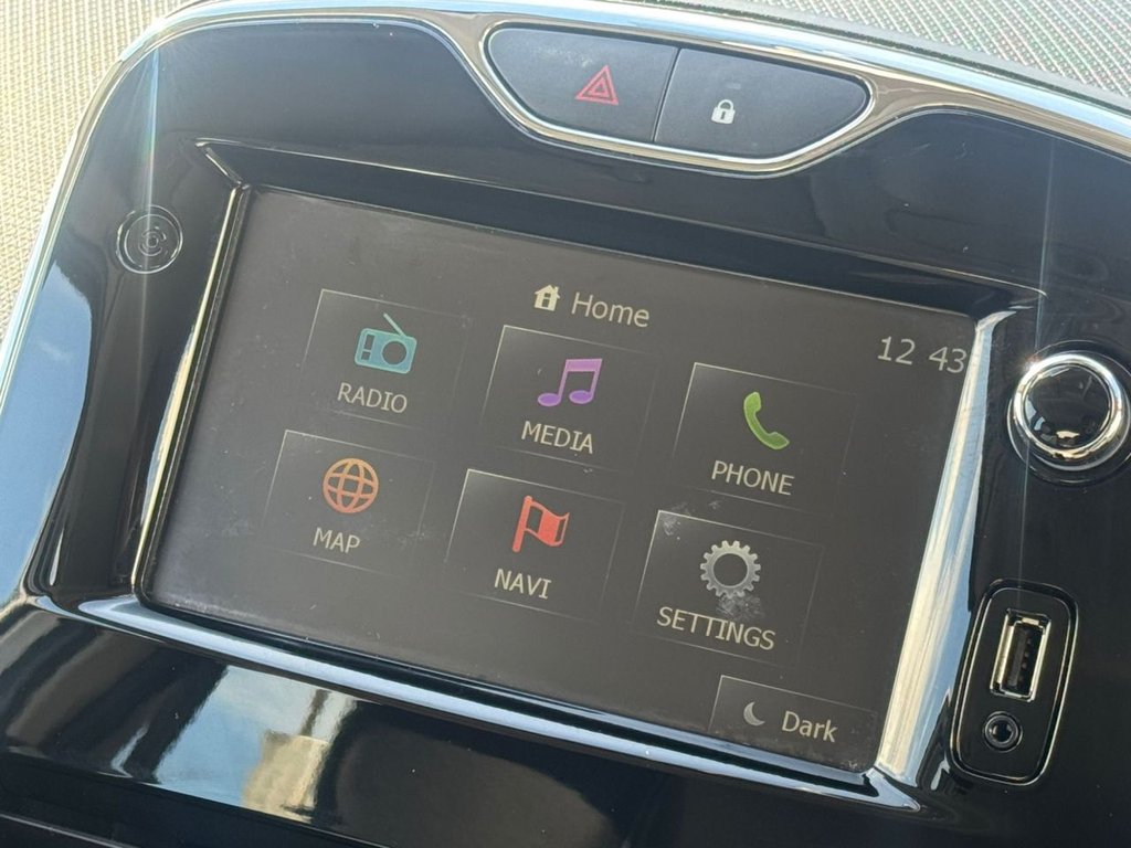 Used Renault Clio 2014 for sale - 77655178: Photo 47