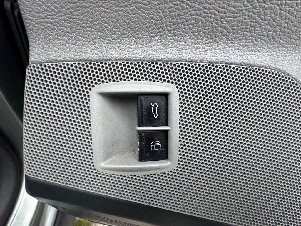 Used Volkswagen Passat 2006 for sale - 77452390: Photo 44